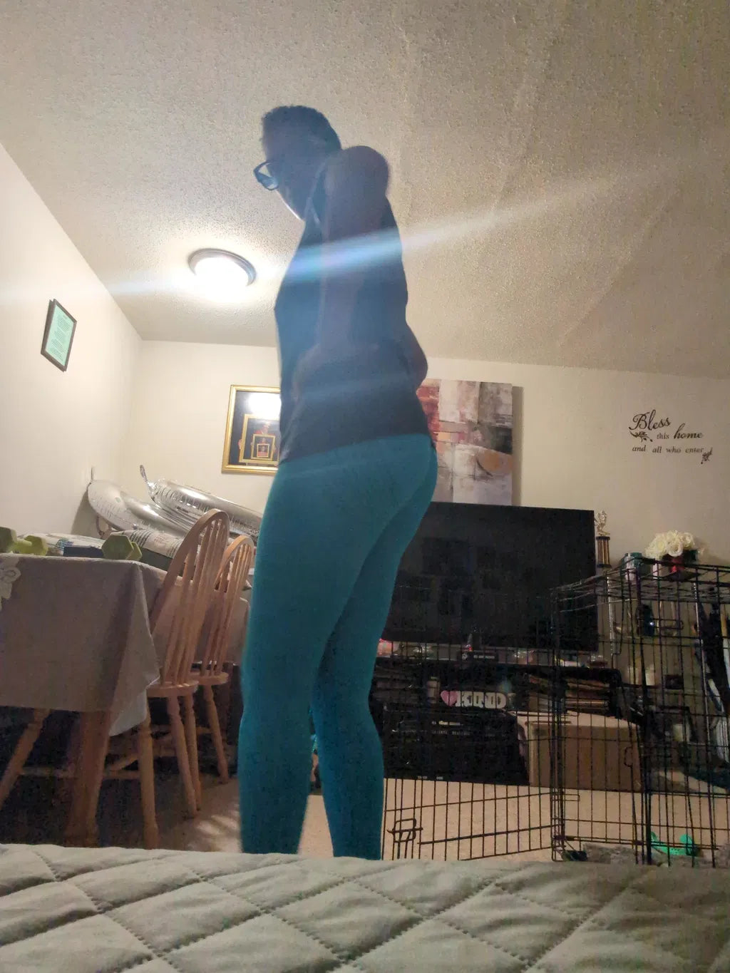 Kundin Marie K. trägt die Sculpt 3D Leggings